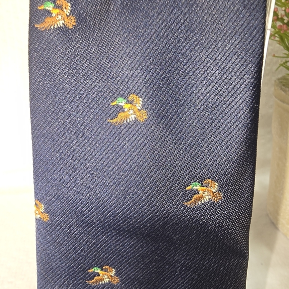 Blue Silk Blend Mens Tie With Mallard Ducks Euc - Picture 4 of 5